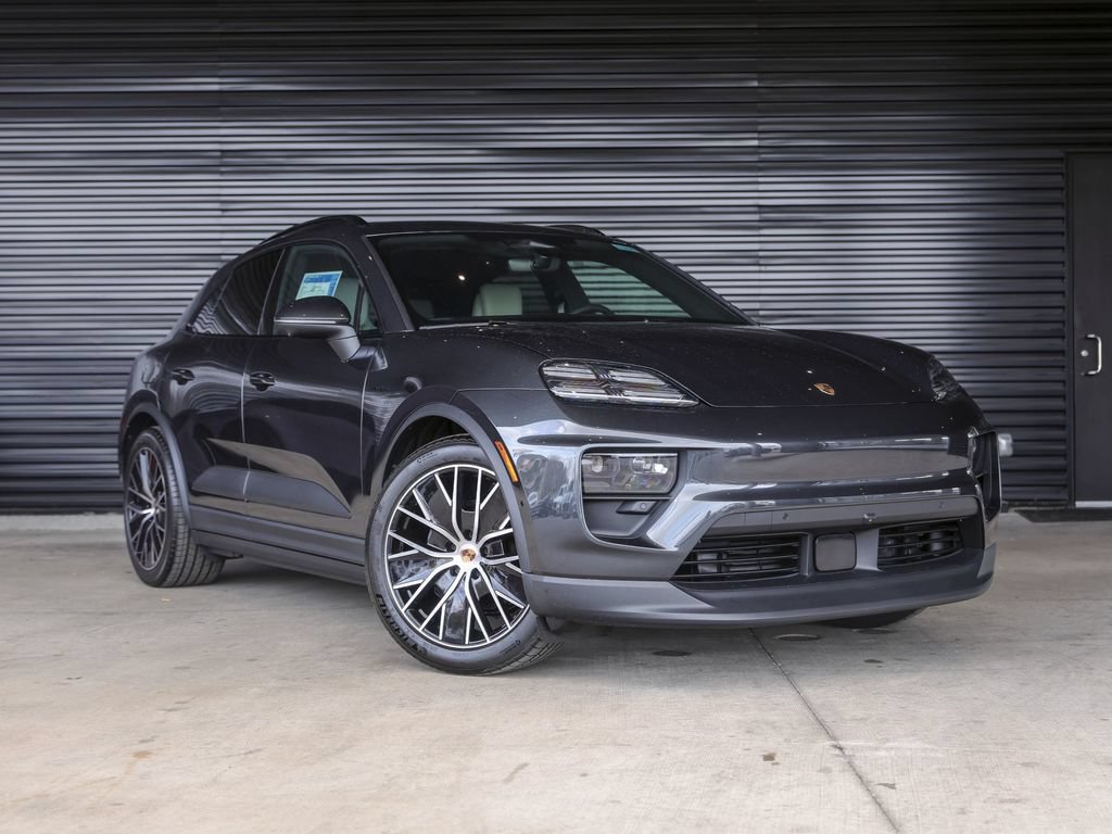 New 2026 Porsche Macan Electric RWD image 8