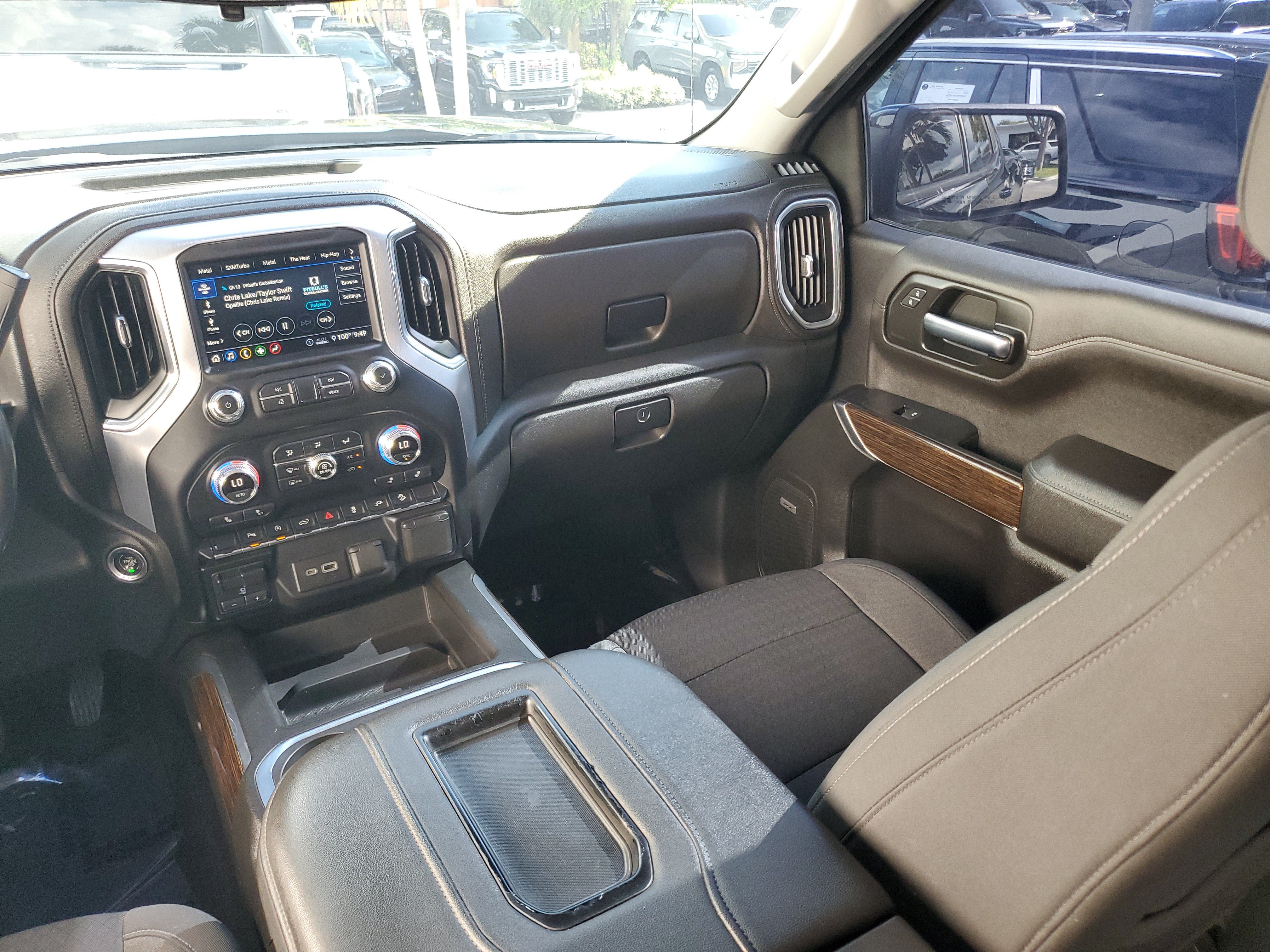 Certified 2020 GMC Sierra 1500 Elevation w/ Elevation Value Package AWD/4WD image 19