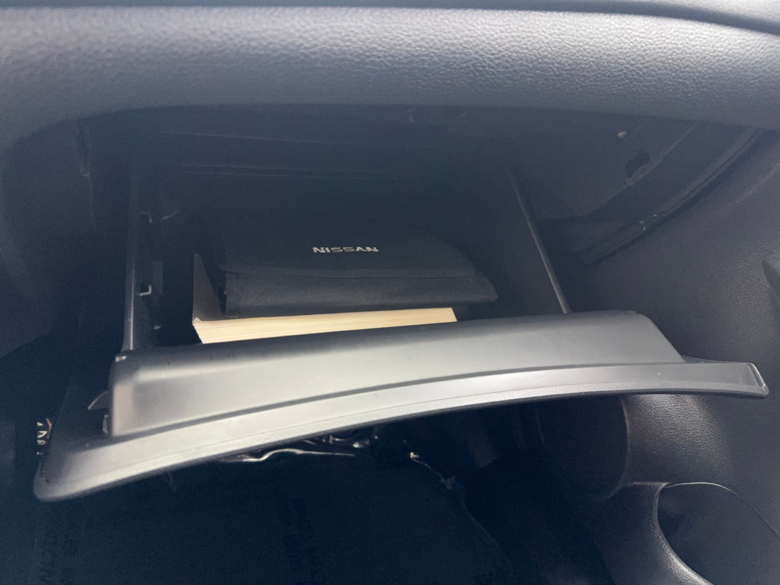 Used 2019 Nissan Rogue S w/ Special Edition Package FWD image 23