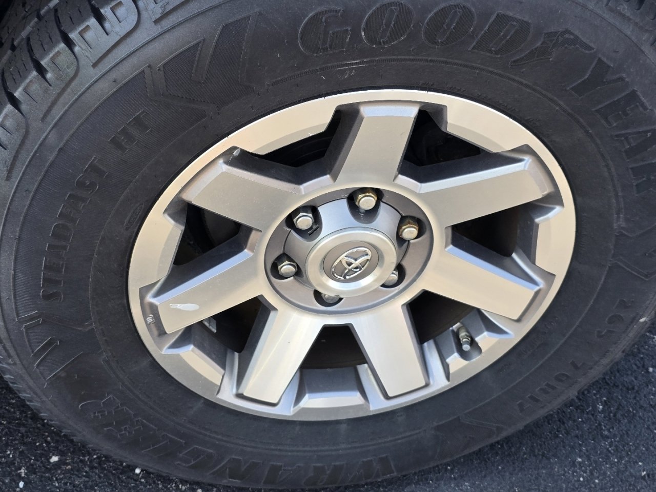 Used 2015 Toyota 4Runner Trail Premium image 25