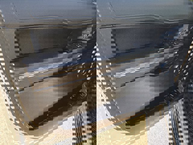 Used 2018 Ford Expedition Max XLT w/ Equipment Group 202A image 19