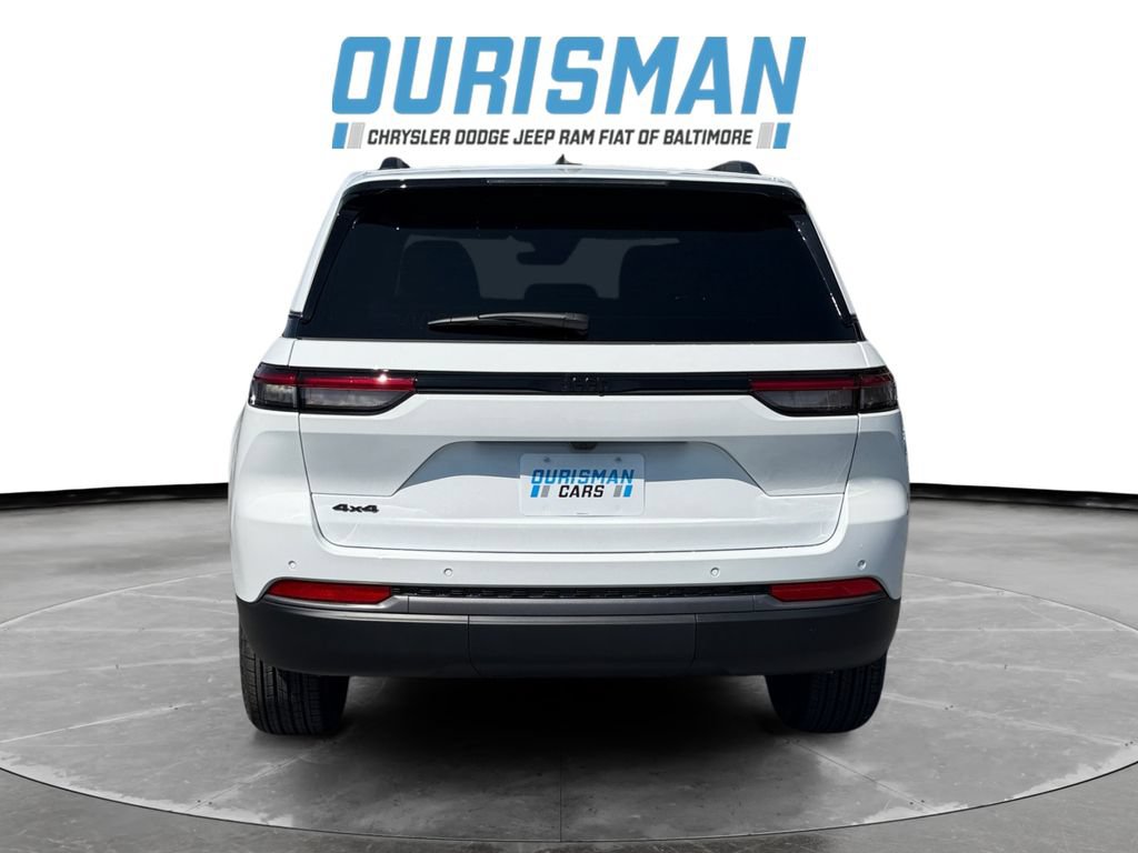 New 2026 Jeep Grand Cherokee Altitude AWD/4WD image 5