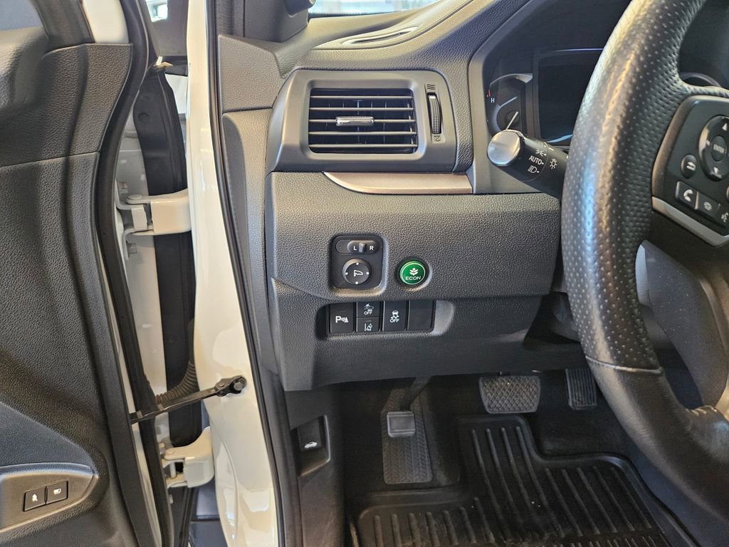 Used 2022 Honda Passport EX-L image 16