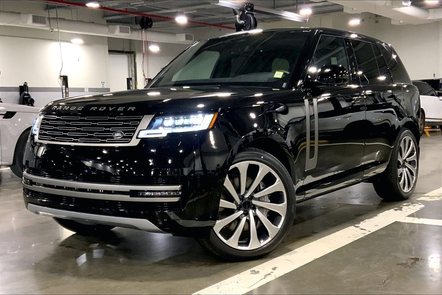 New 2026 Land Rover Range Rover SE image 1