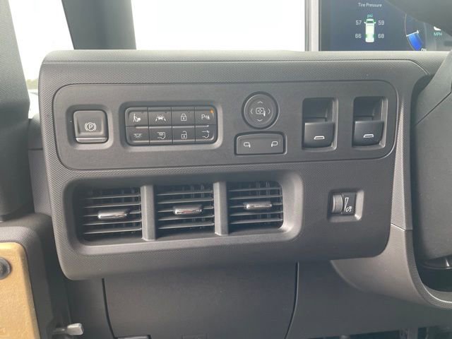 New 2025 Chevrolet Brightdrop 400 w/ Battery Pack, Max Range image 9