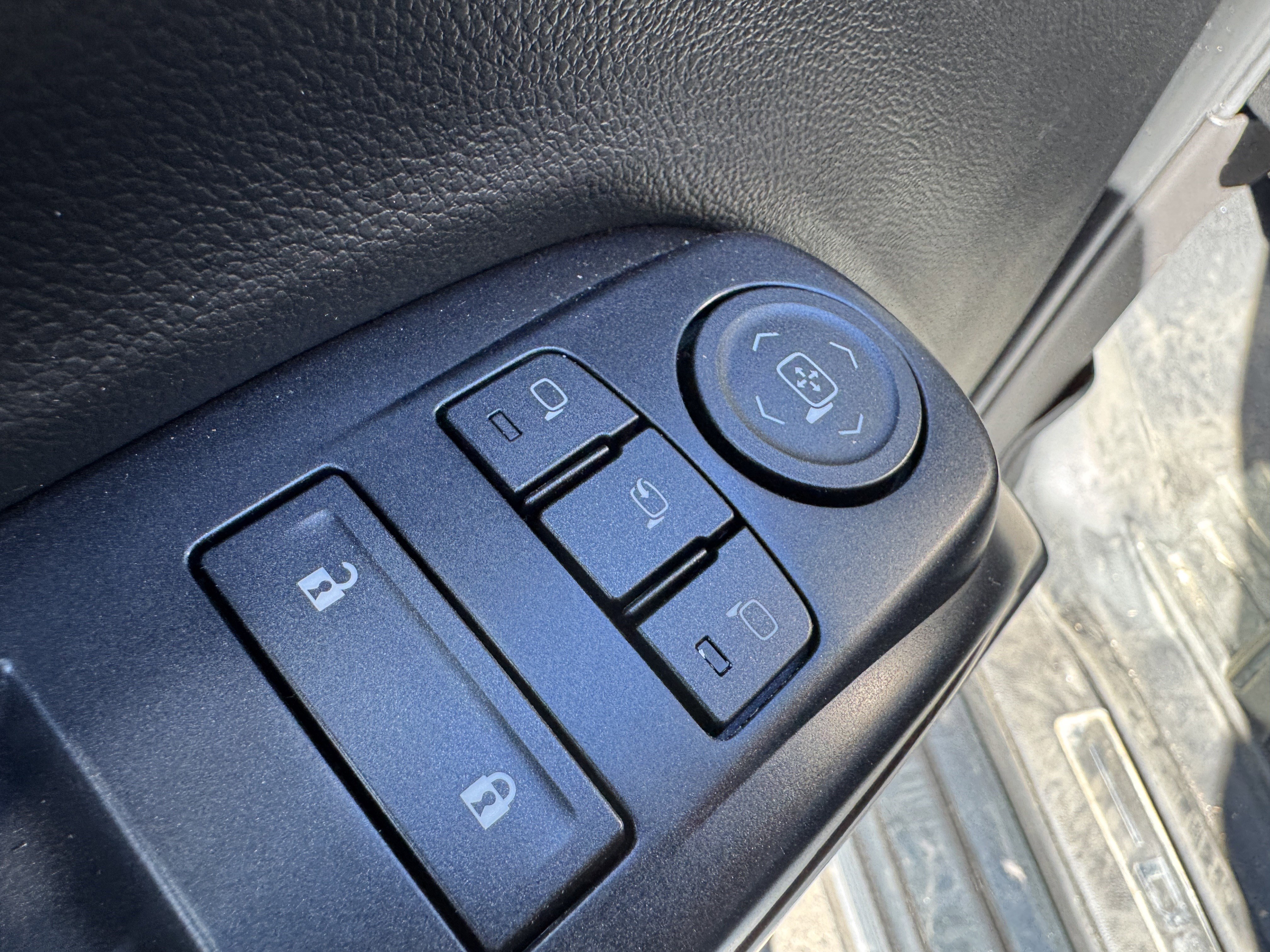 Used 2018 GMC Sierra 1500 Denali w/ Denali Ultimate Package image 12