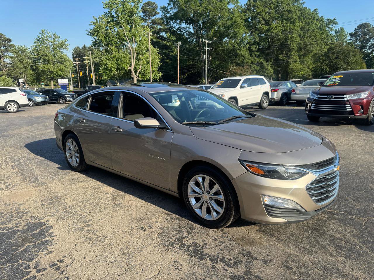 Used 2022 Chevrolet Malibu LT FWD image 3