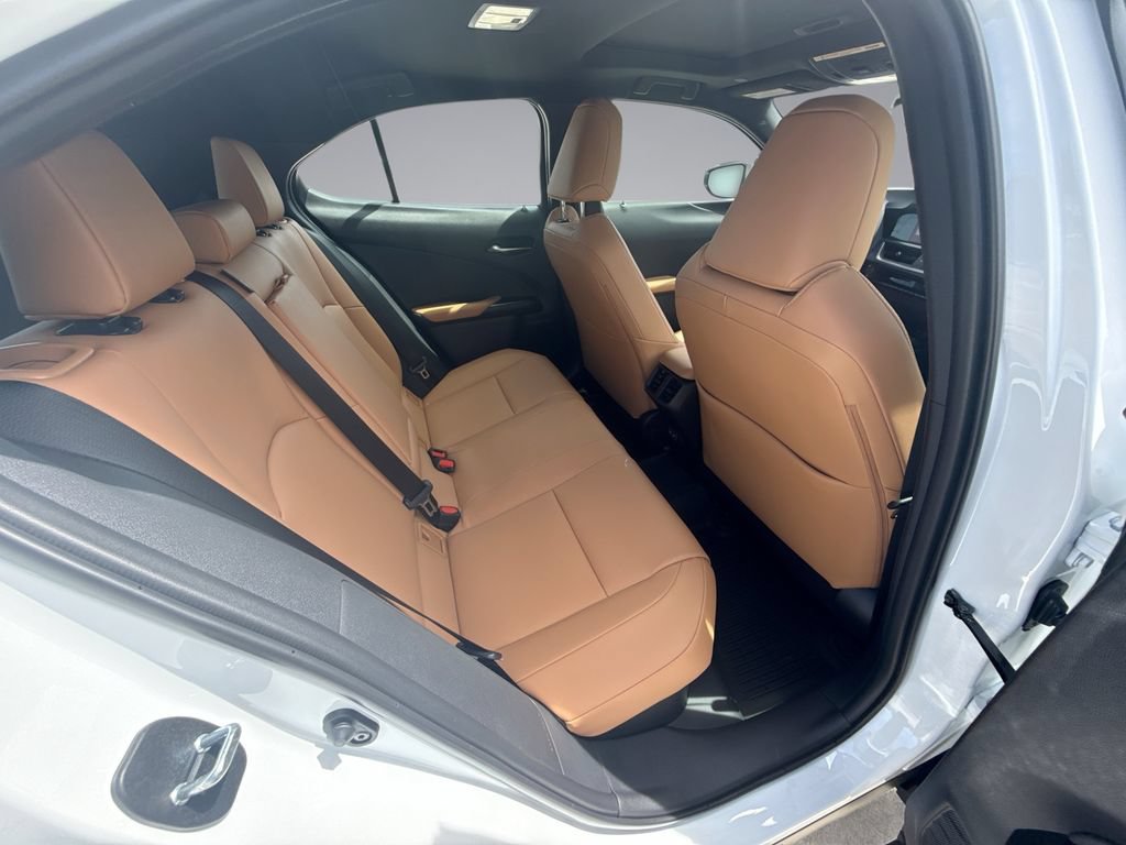 New 2026 Lexus UX 300h FWD image 17