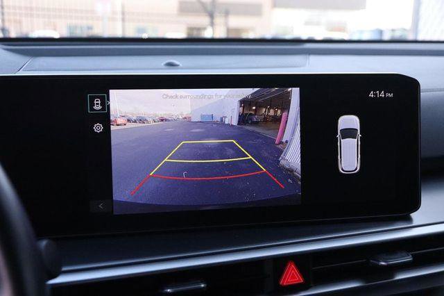 Used 2024 Kia Sorento S image 16