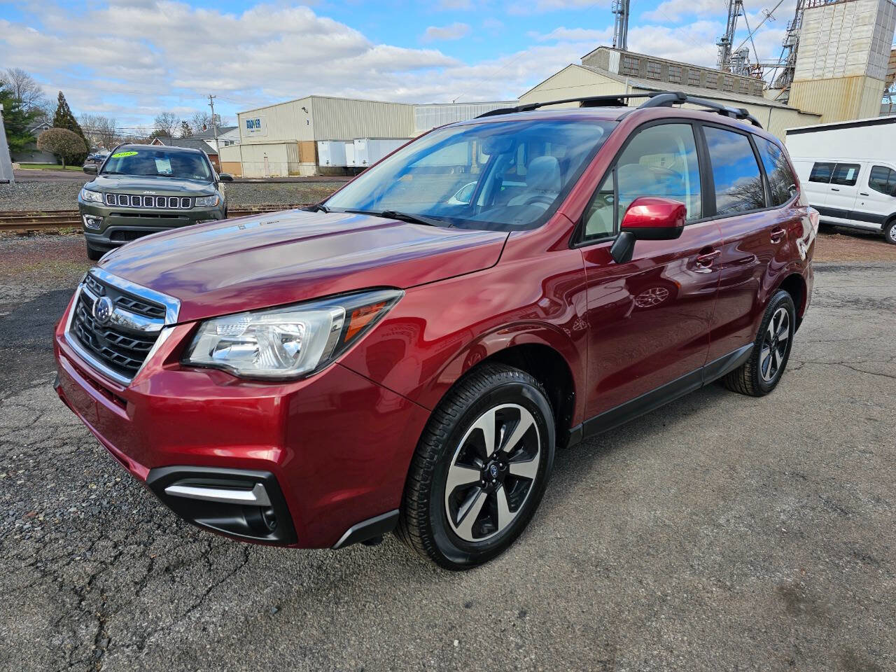 Used 2017 Subaru Forester 2.5i Premium AWD/4WD image 3