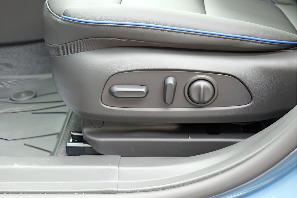 New 2026 Buick Envista Sport Touring w/ Convenience I Package image 21