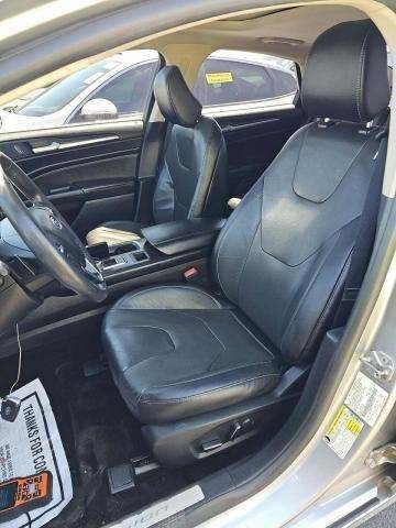 Used 2020 Ford Fusion Titanium image 5