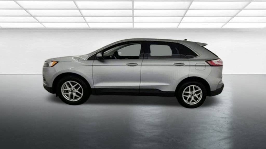 Used 2023 Ford Edge SEL image 5