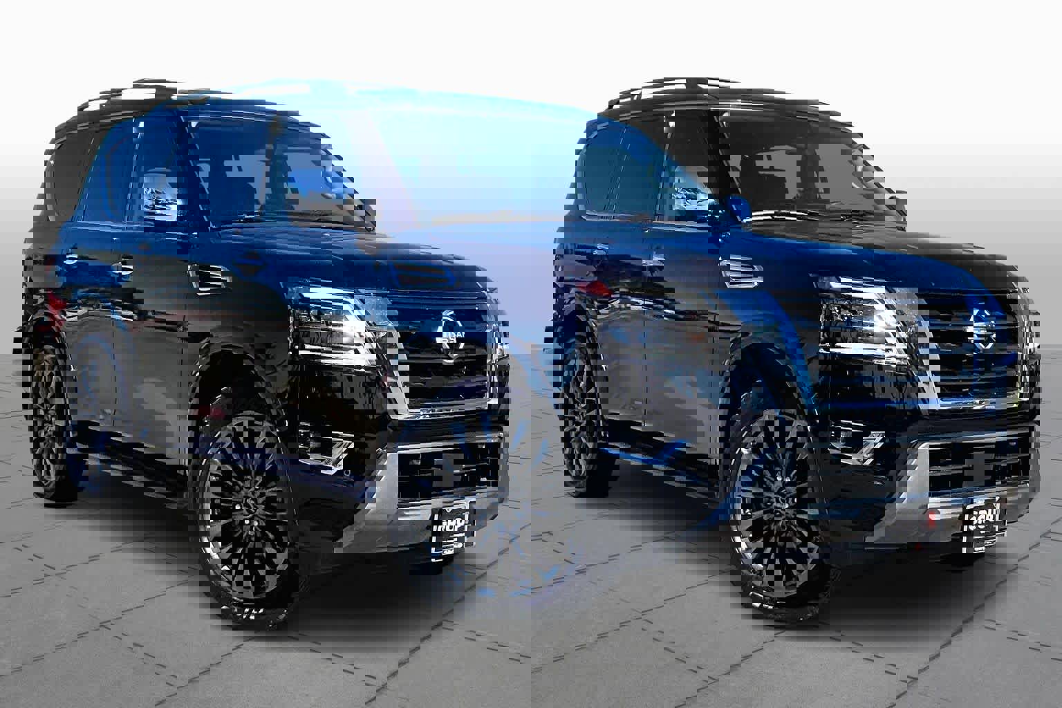 Used 2023 Nissan Armada Platinum w/ Cargo Package image 2