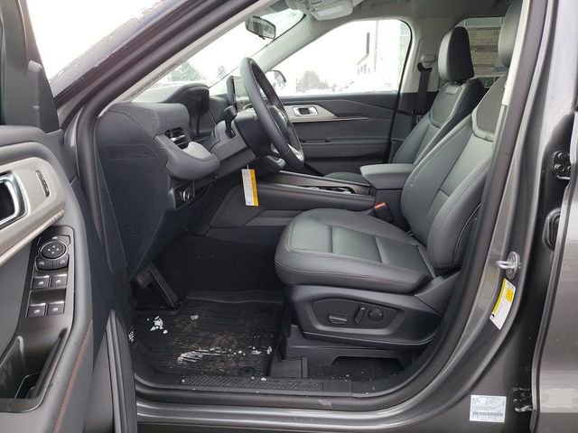 New 2026 Ford Explorer Active image 17