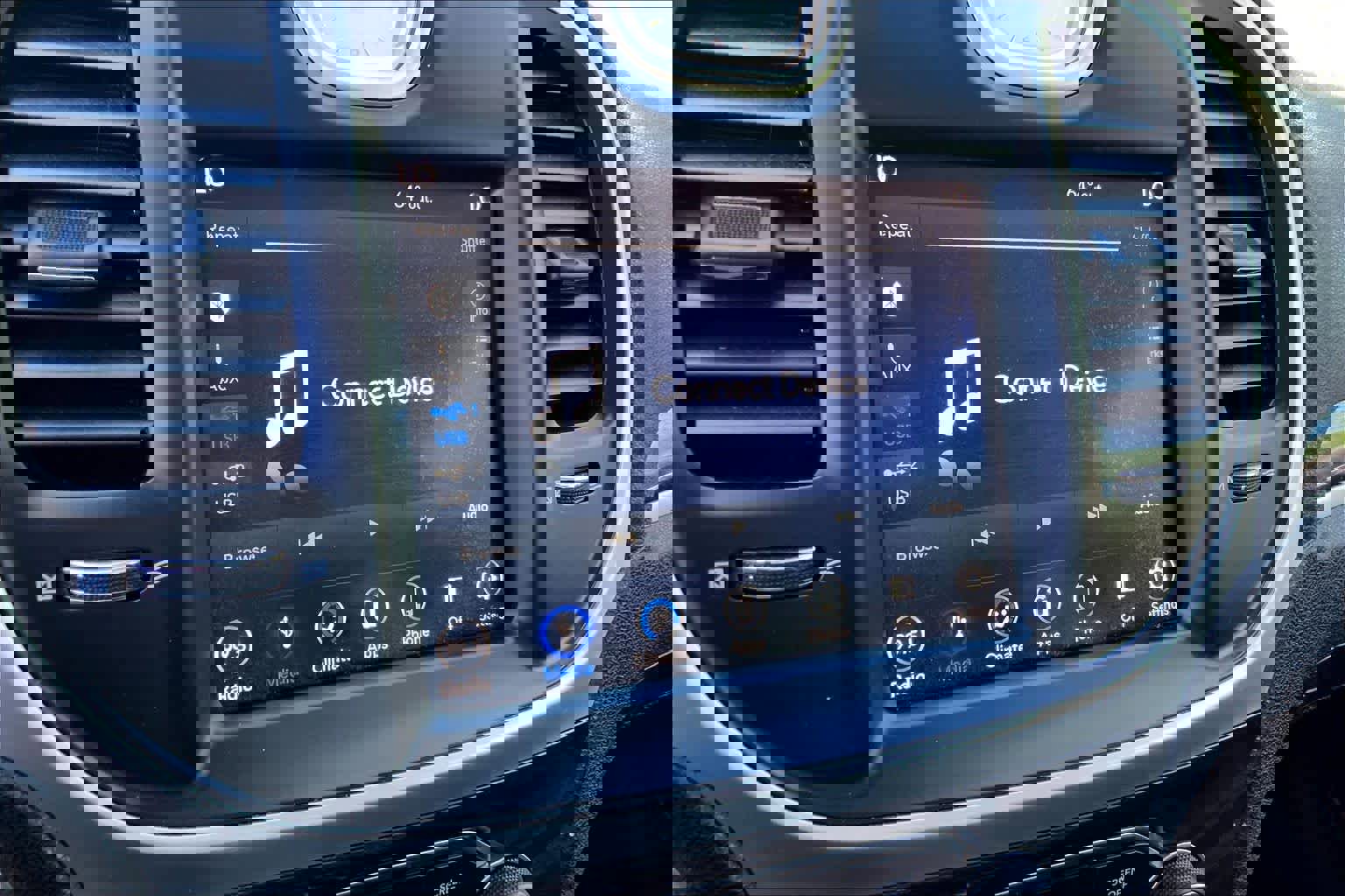 Used 2019 Chrysler 300 Touring w/ Sport Appearance Package image 29