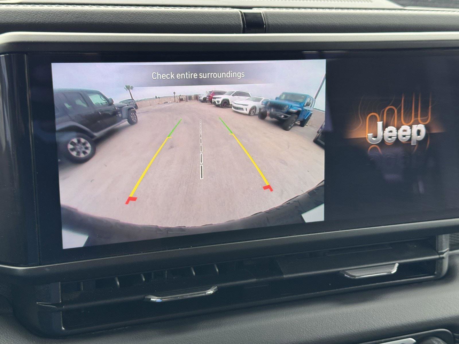 Certified 2025 Jeep Wrangler Unlimited Rubicon 4xe w/ Convenience Group image 18