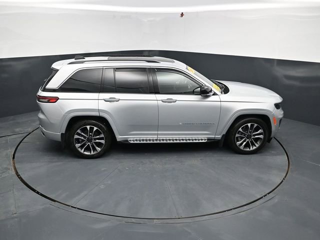 Used 2023 Jeep Grand Cherokee Overland w/ Advanced Protech Group III image 50