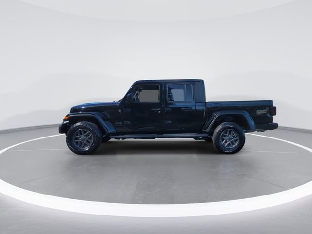Used 2024 Jeep Gladiator Sport AWD/4WD image 5