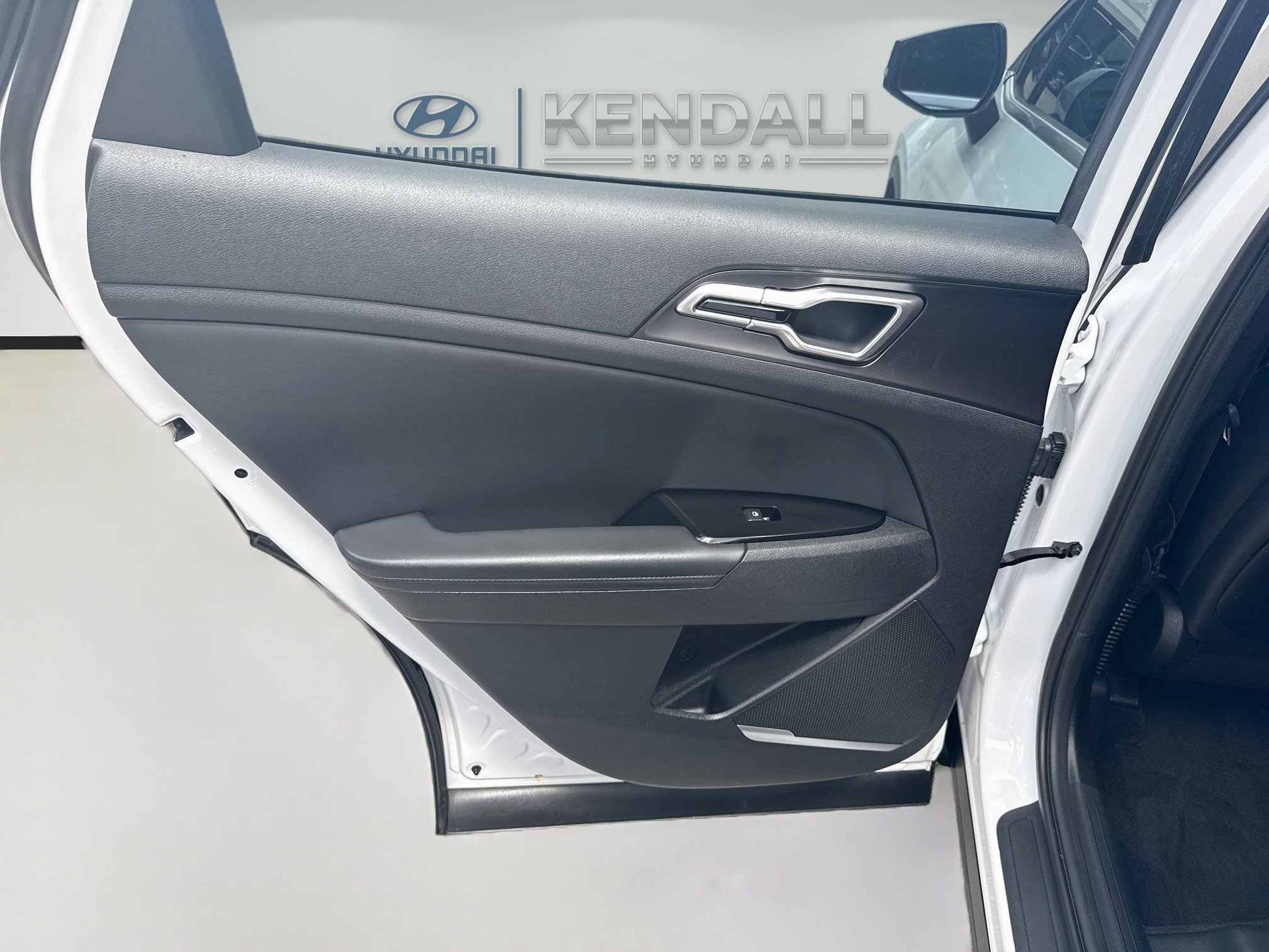 Used 2024 Kia Sportage EX FWD image 22