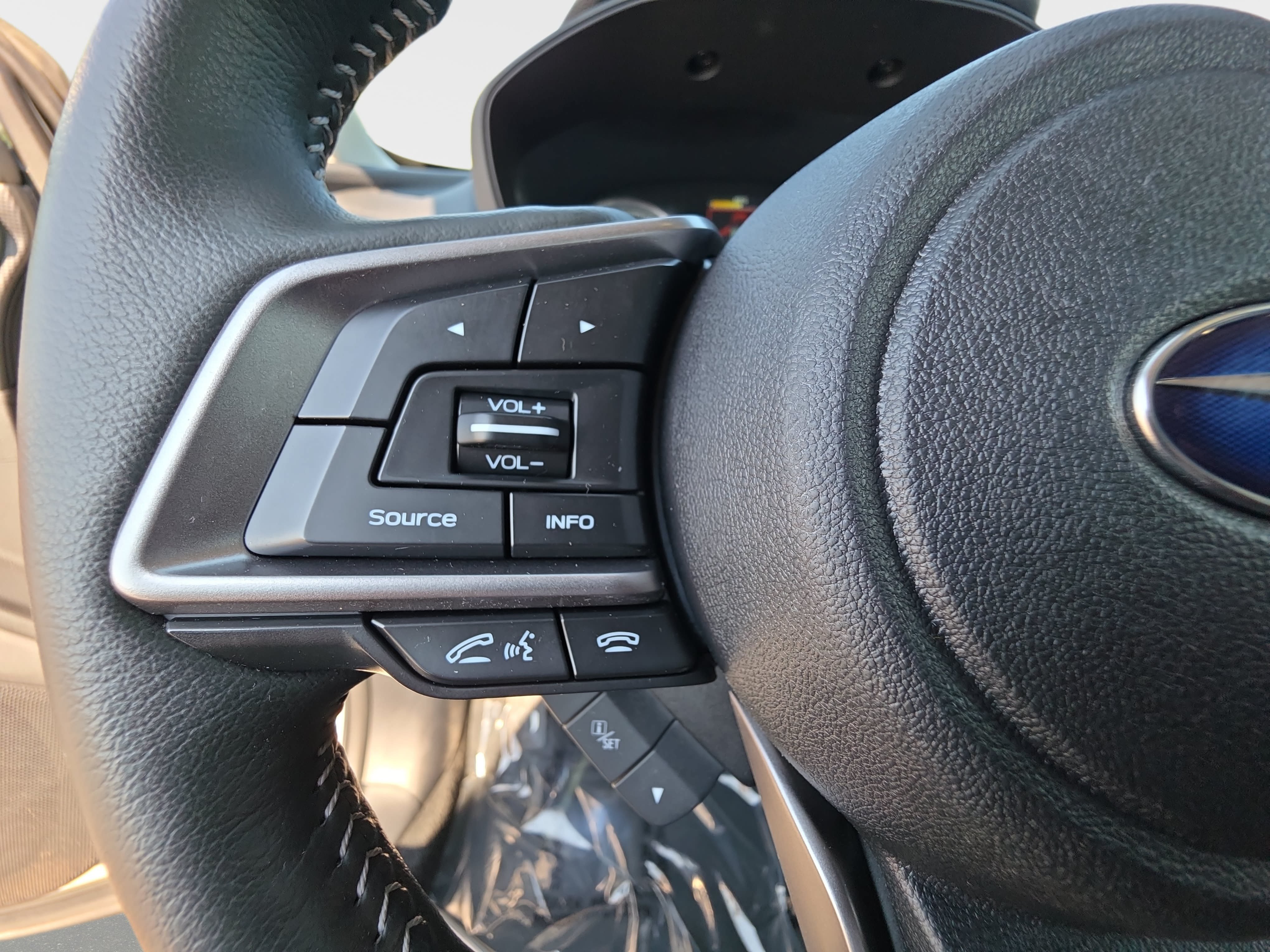 Used 2023 Subaru Forester Touring AWD/4WD image 17