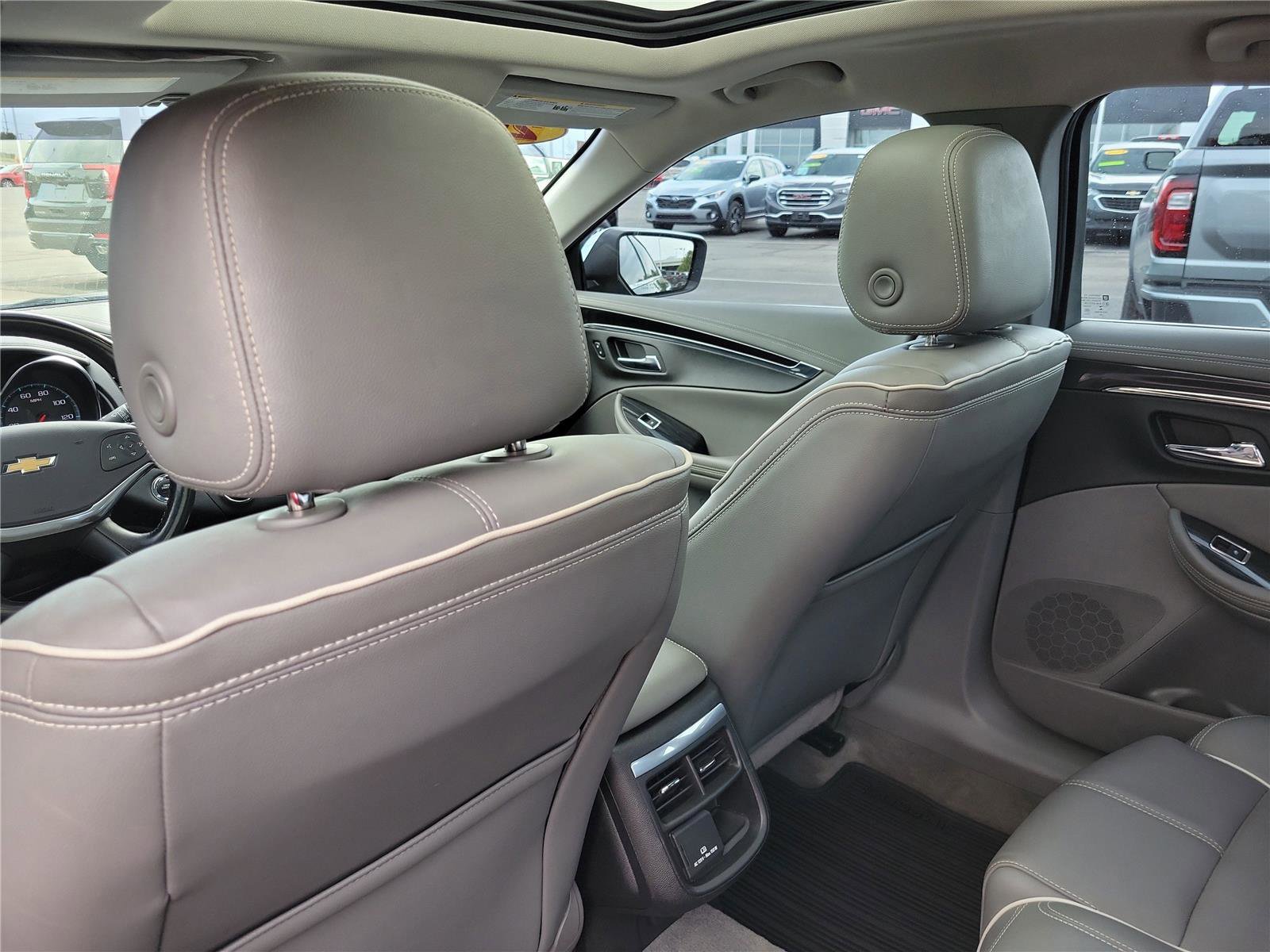 Used 2018 Chevrolet Impala Premier w/ Premier Confidence Package FWD image 14