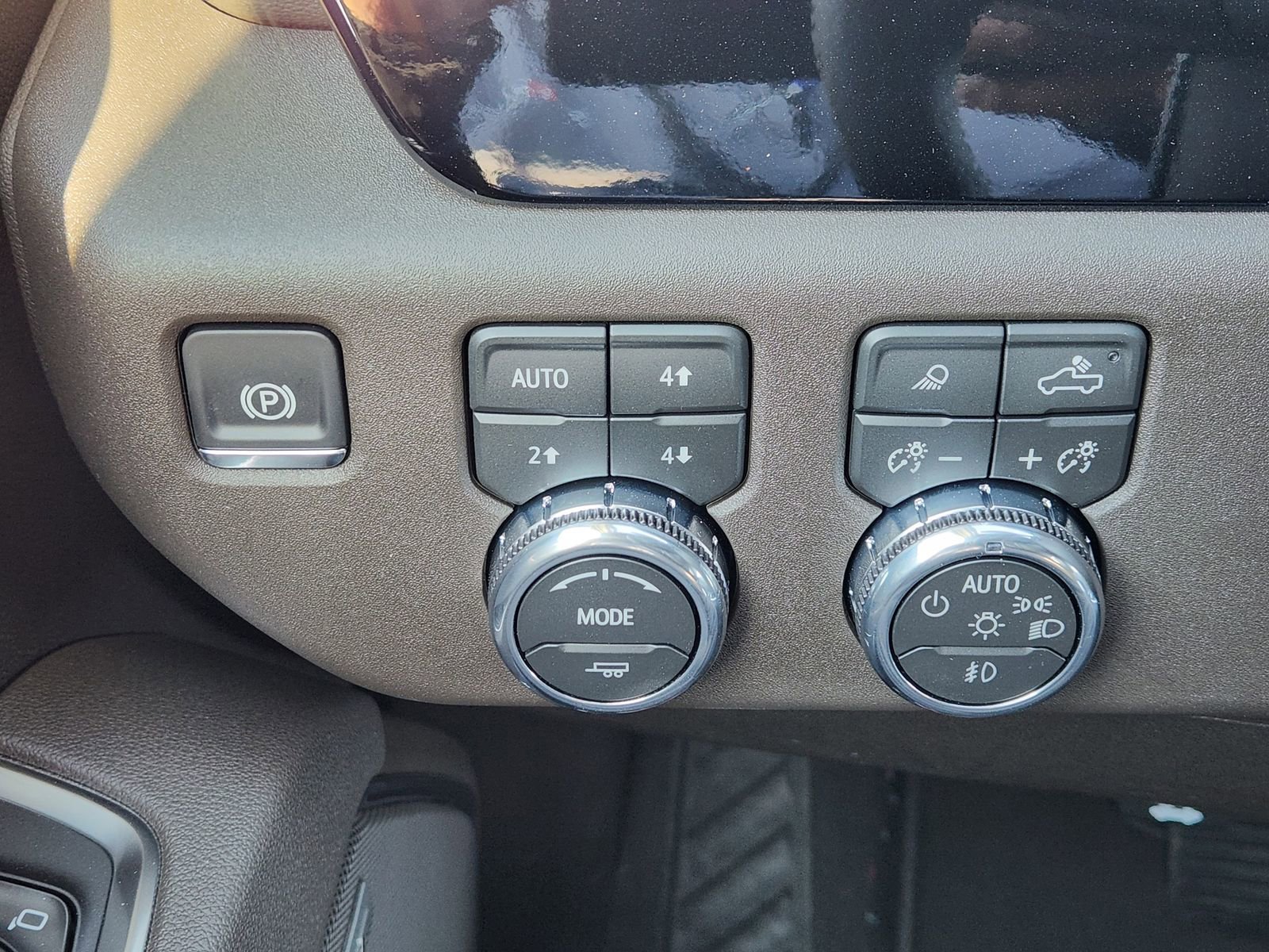 New 2026 GMC Sierra 3500 SLT w/ Texas SLT Premium Package image 26