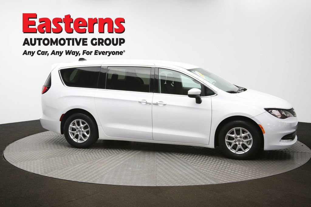 Used 2023 Chrysler Voyager LX image 46