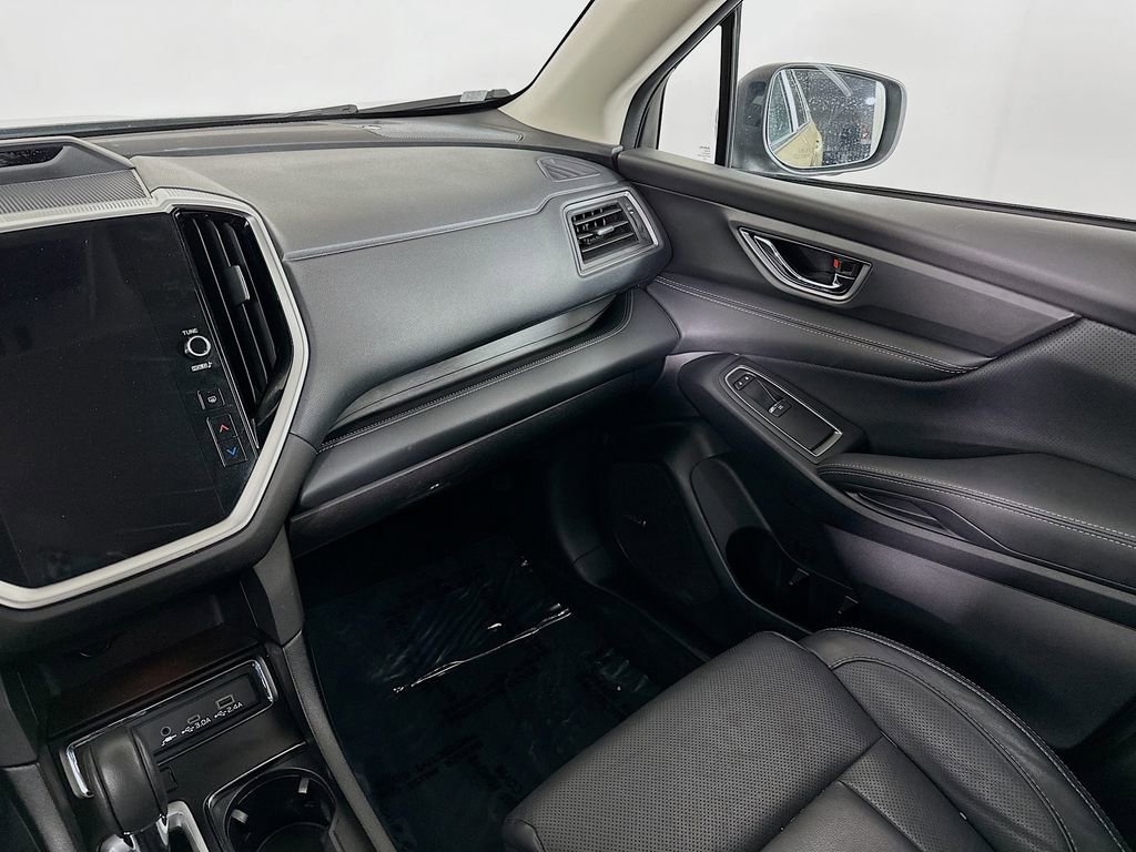 Used 2023 Subaru Ascent Limited w/ Technology Package image 32