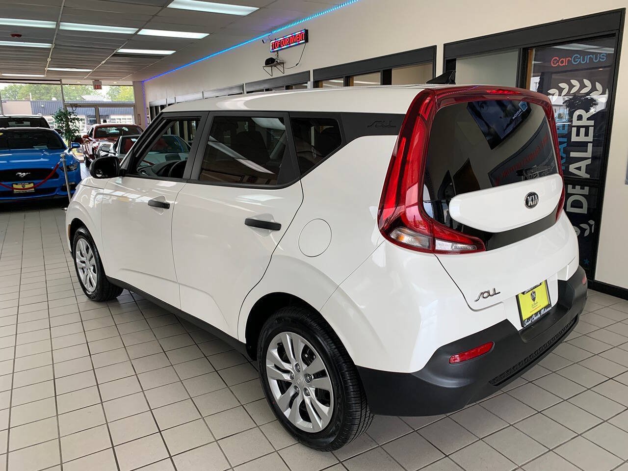Used 2021 Kia Soul LX FWD image 7