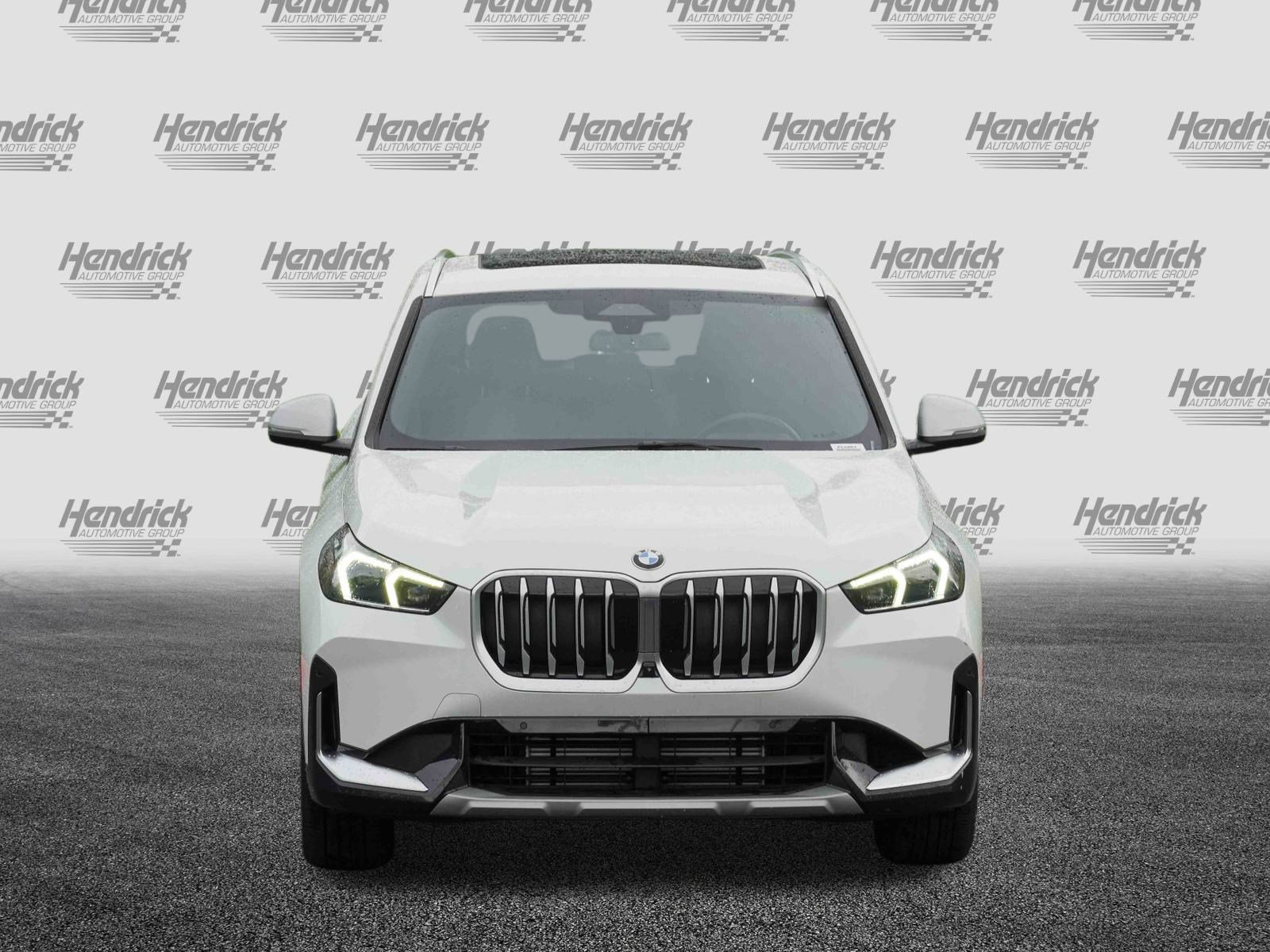 Certified 2023 BMW X1 xDrive28i image 3