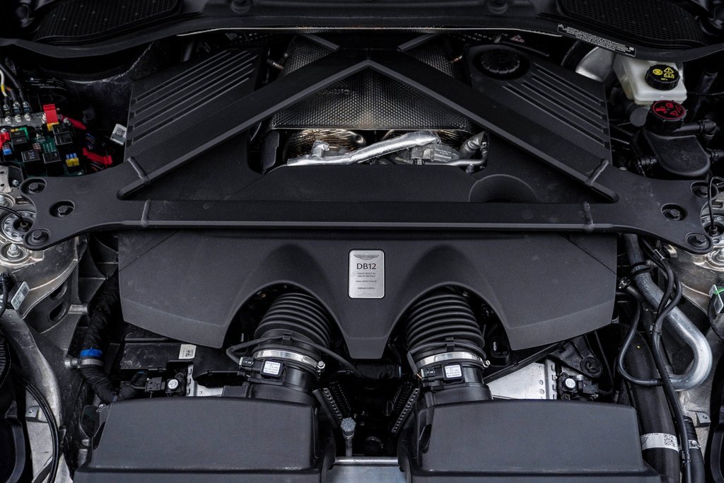 Used 2024 Aston Martin DB12 Coupe image 36