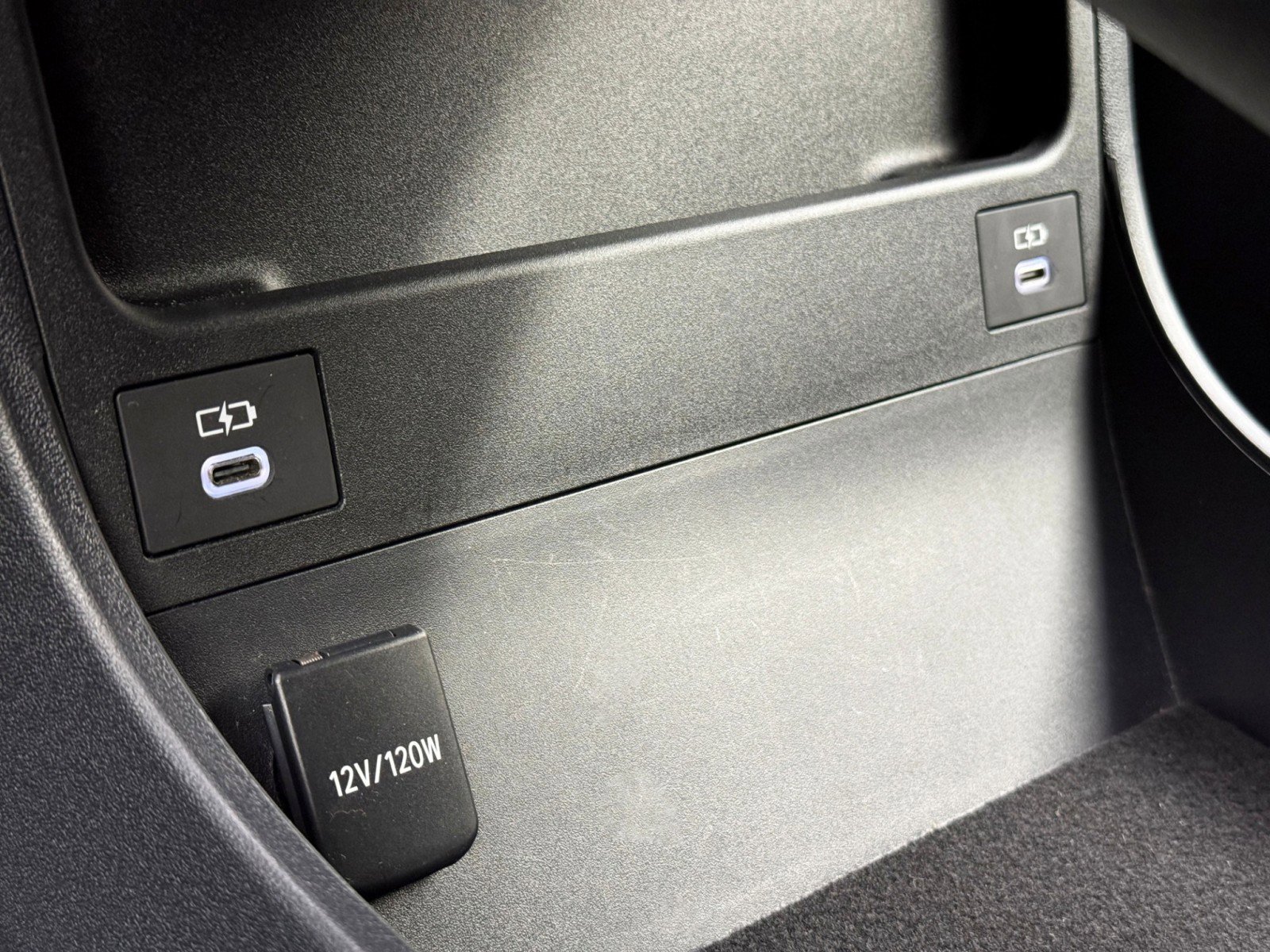 Used 2024 Subaru Solterra Premium image 29