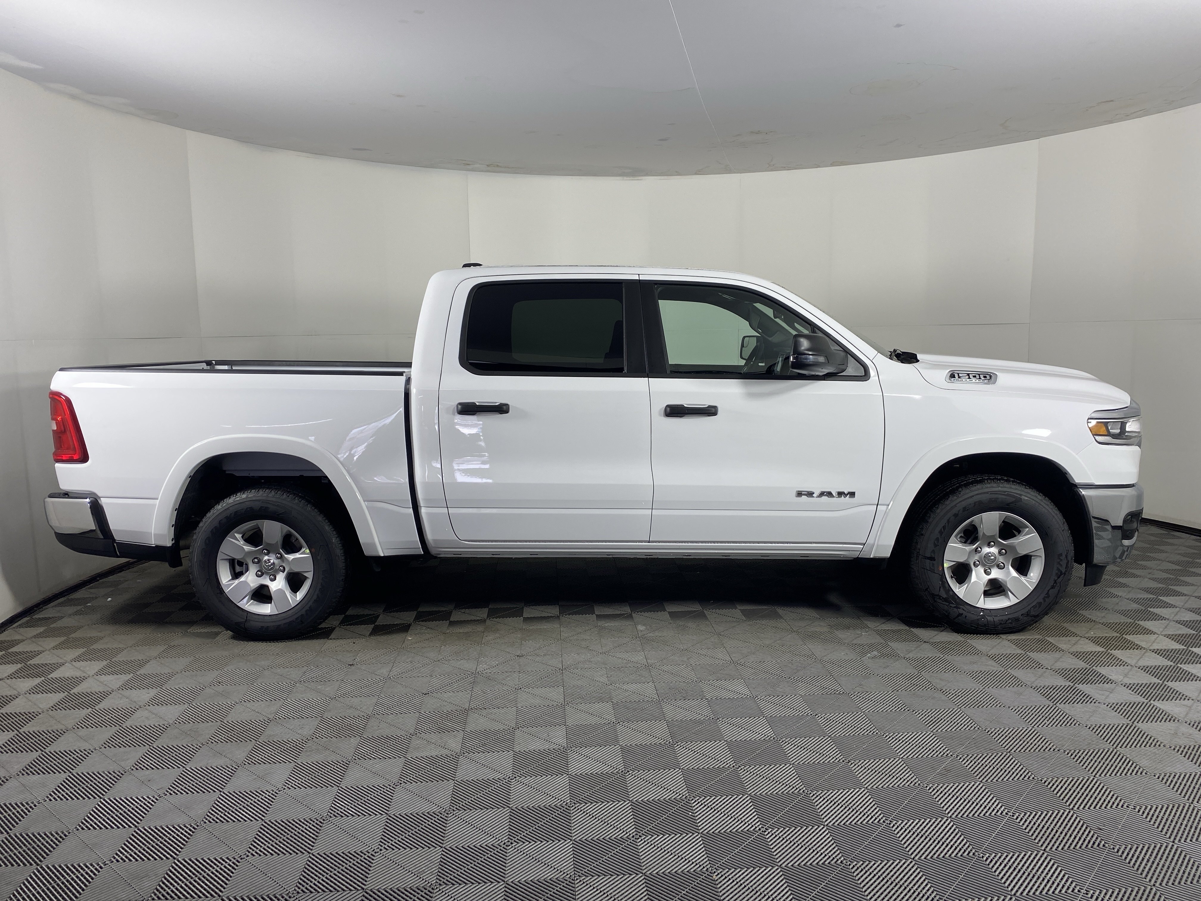 New 2026 RAM 1500 Big Horn AWD/4WD image 5