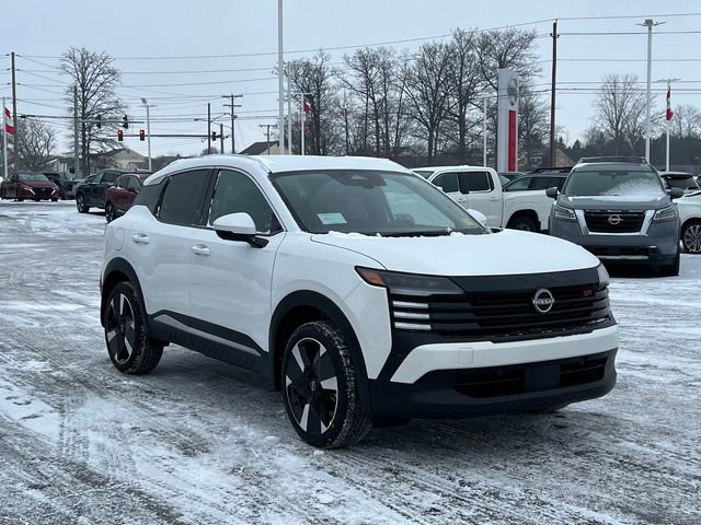 New 2025 Nissan Kicks SR image 3