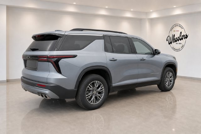 Used 2026 Chevrolet Traverse LT AWD/4WD image 4