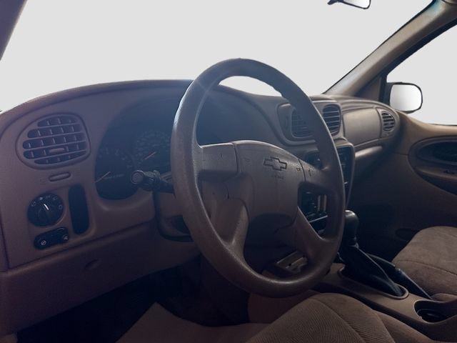 Used 2004 Chevrolet TrailBlazer LS w/ LS Preferred Equipment Group AWD/4WD image 8
