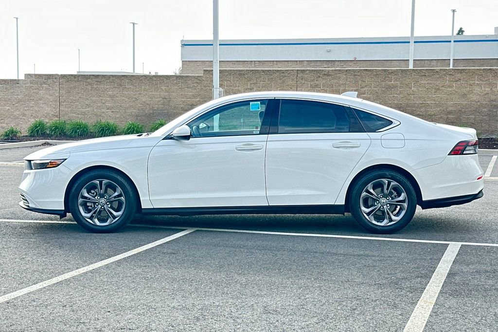 Used 2024 Honda Accord EX image 7