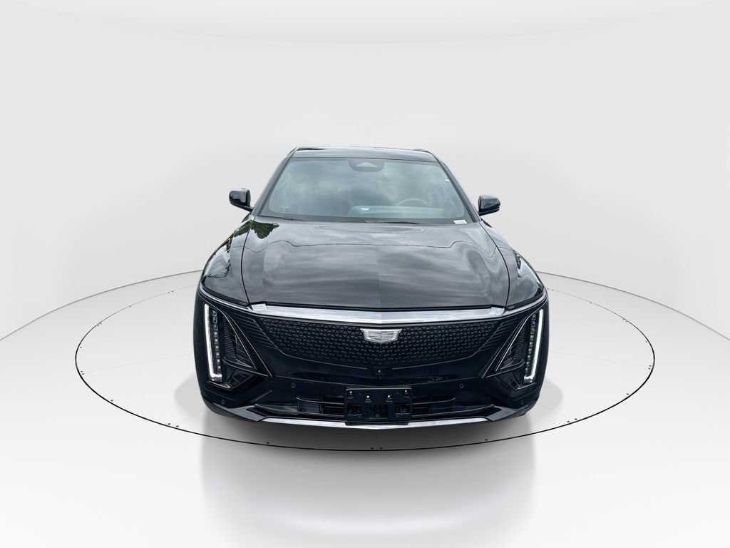 Used 2025 Cadillac Lyriq Sport AWD/4WD image 3