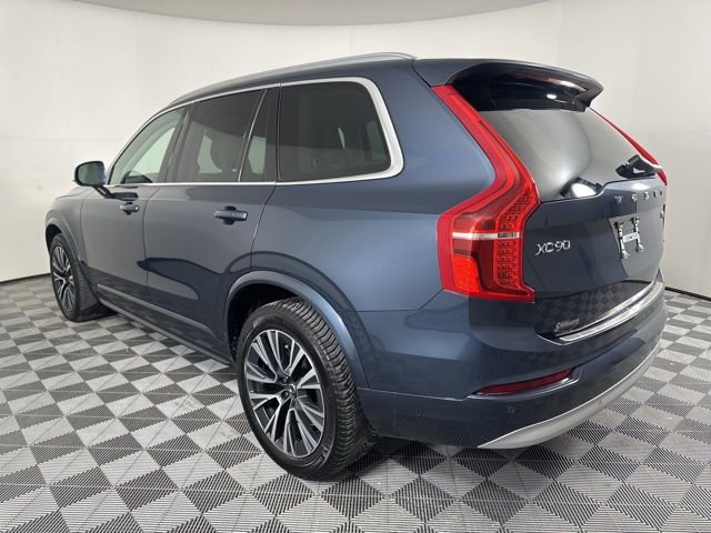 Used 2022 Volvo XC90 T6 Momentum w/ Climate Package image 5