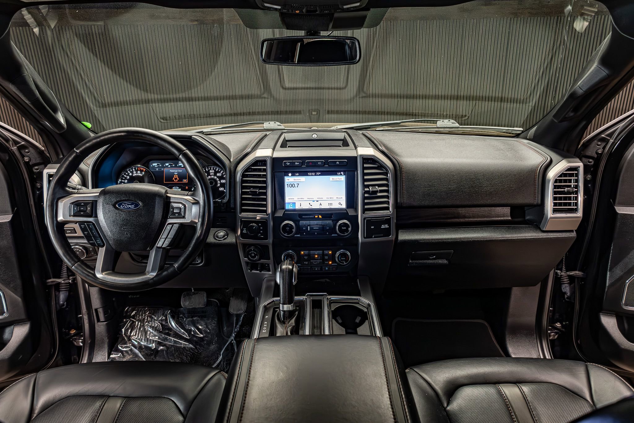 Used 2019 Ford F150 Platinum w/ Equipment Group 701A Luxury AWD/4WD image 19