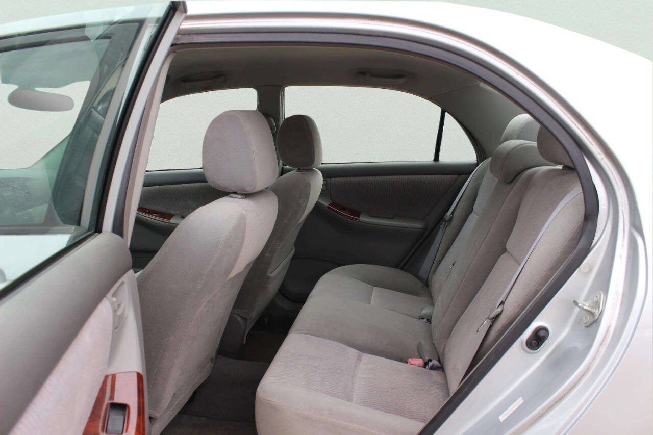 Used 2006 Toyota Corolla LE FWD image 7