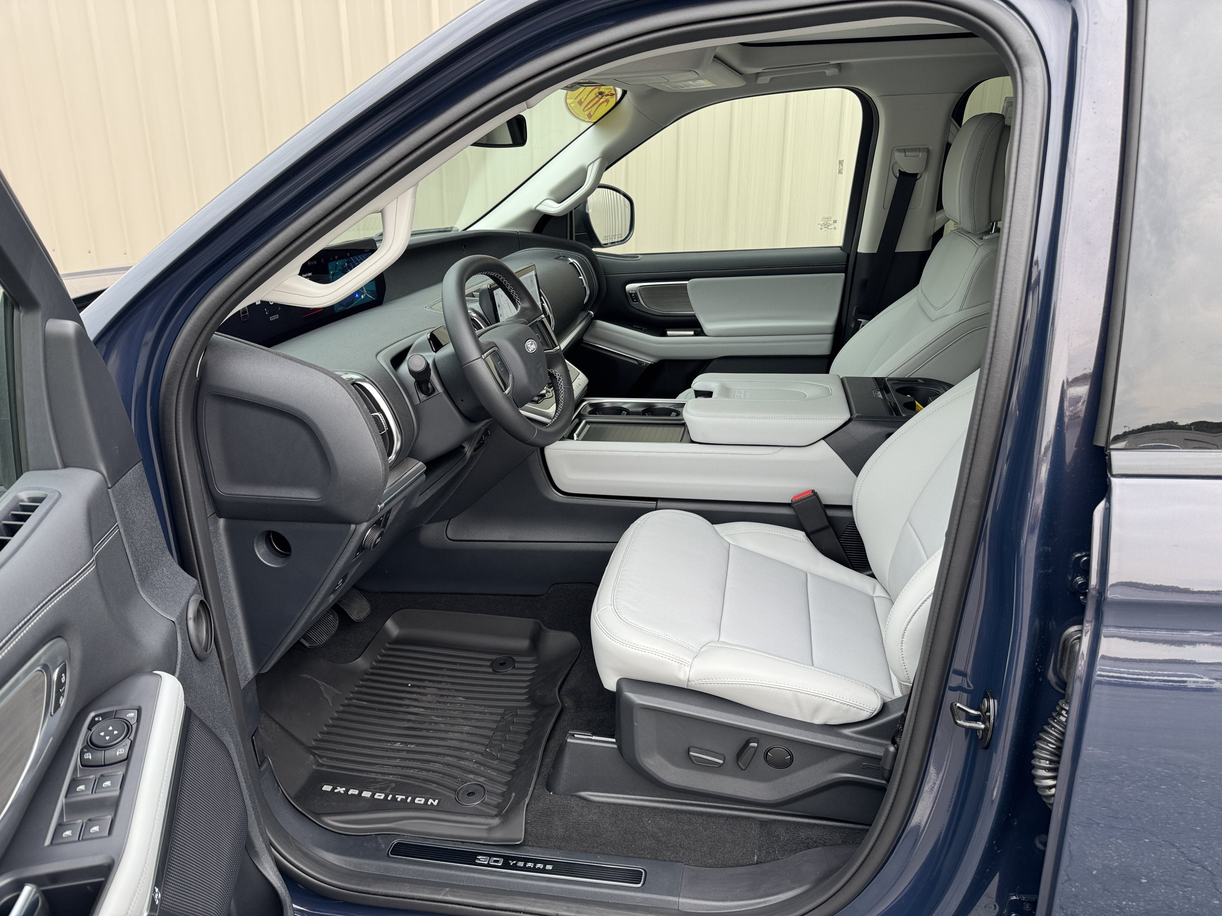 New 2027 Ford Expedition Max Platinum AWD/4WD image 10