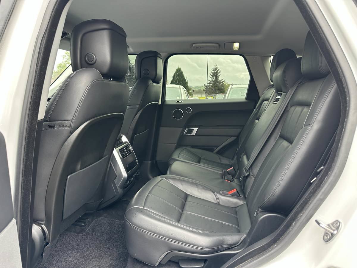 Used 2019 Land Rover Range Rover Sport SE AWD/4WD image 15