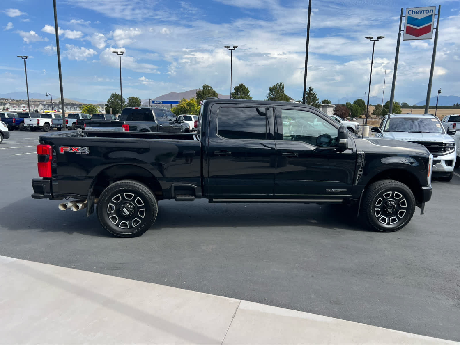 Used 2026 Ford F350 Platinum AWD/4WD image 6