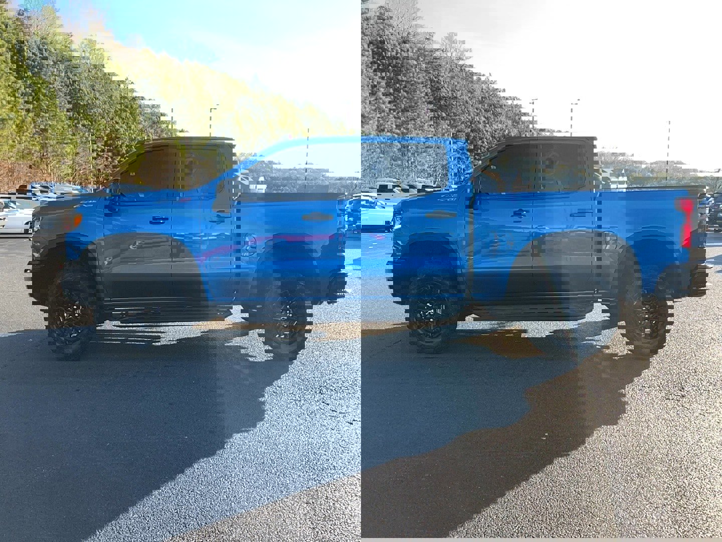 Used 2022 Chevrolet Silverado 1500 ZR2 image 8