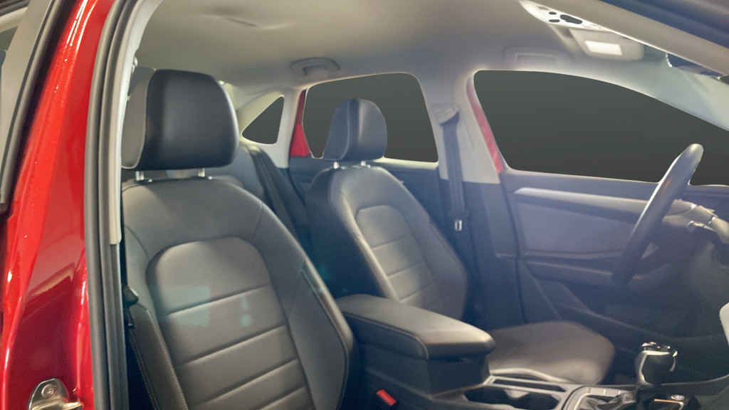 Used 2025 Volkswagen Jetta SE FWD image 24