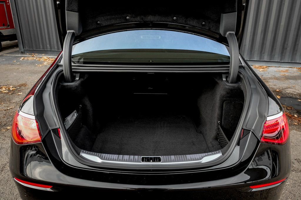 New 2026 Mercedes-Benz S 580 4MATIC Sedan image 10