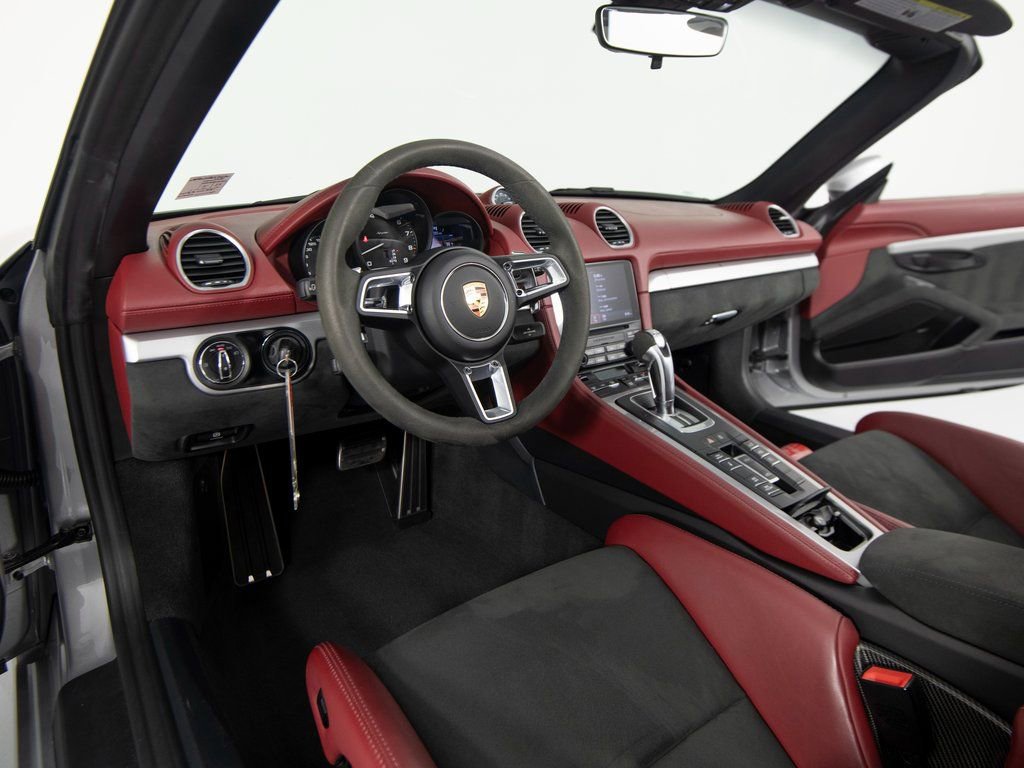 Certified 2023 Porsche 718 Boxster Spyder RWD image 4