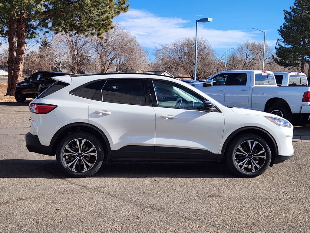 Used 2022 Ford Escape SEL w/ SEL Stealth AWD Package image 2